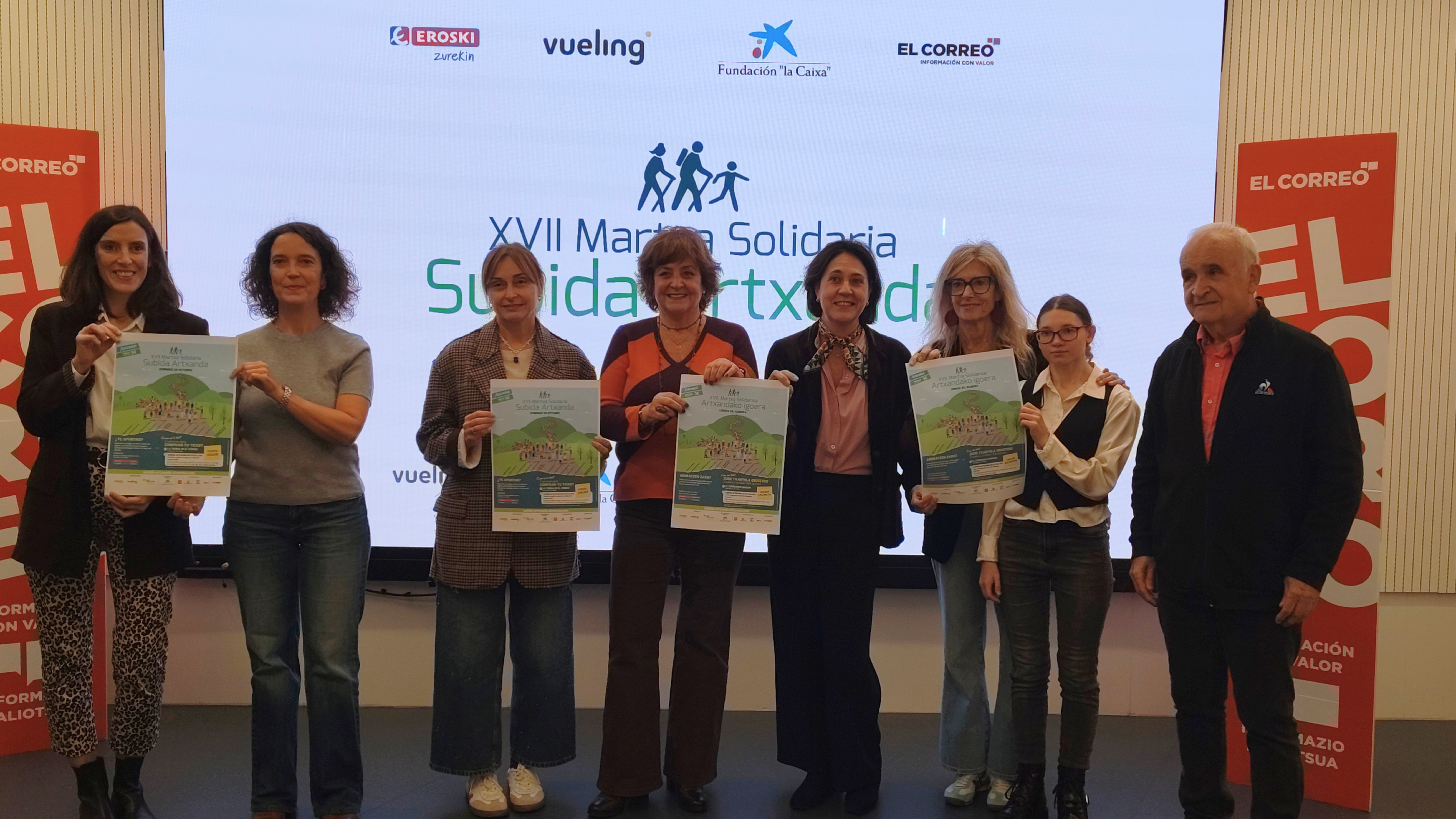 La XVII Martxa Solidaria Subida Artxanda reconoce la labor de GAUDE y Guruzu